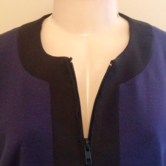 Cute front Blue and Black Blazer - Picture 2 of 4